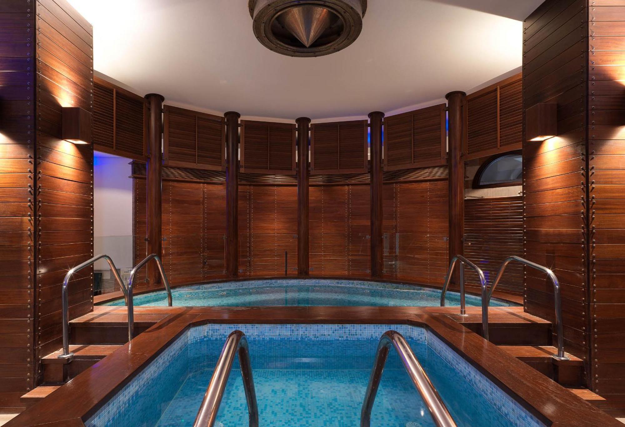 Otel Columbia Pissouri